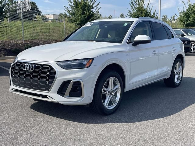 Certified 2024 Audi Q5 e Prestige w/ Prestige Package AWD/4WD image 3