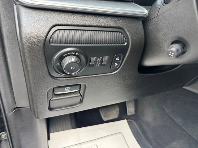 Used 2024 Jeep Wagoneer Series II AWD/4WD image 27