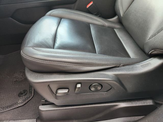 Used 2022 Chevrolet Suburban LT image 20