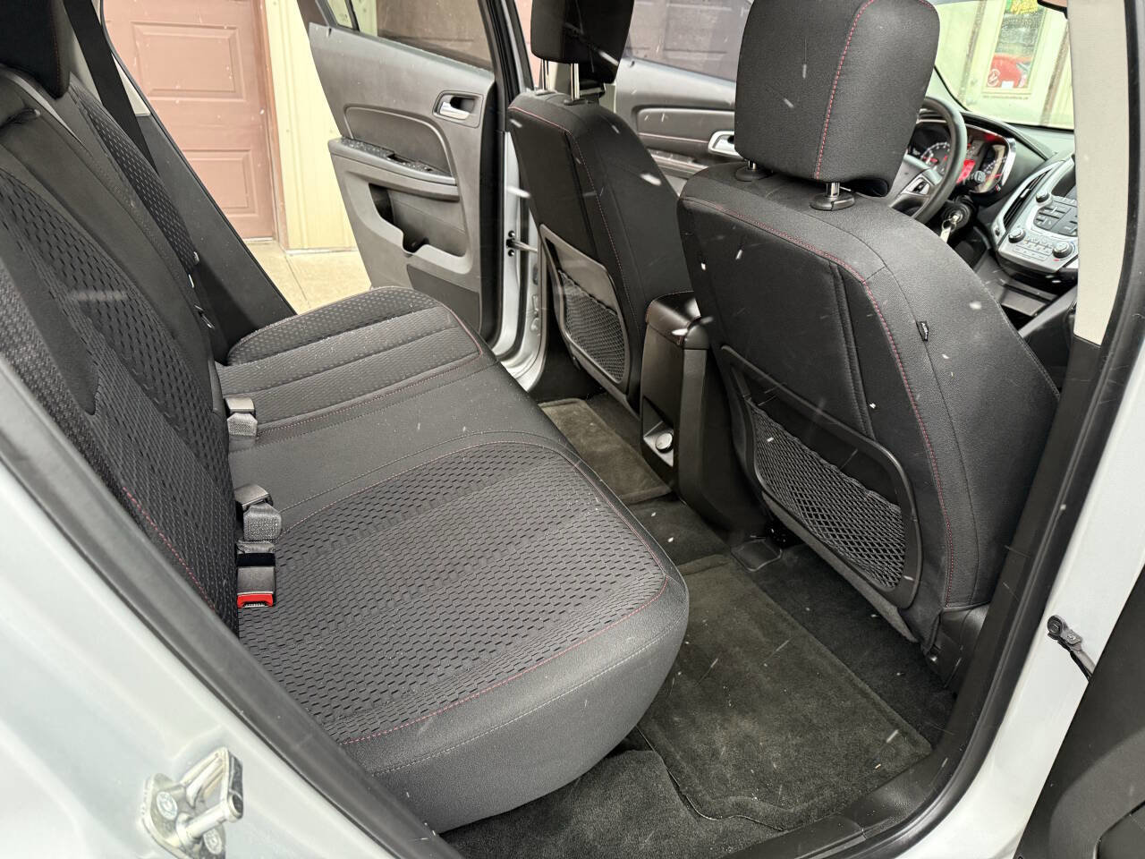 Used 2015 GMC Terrain SLE image 23