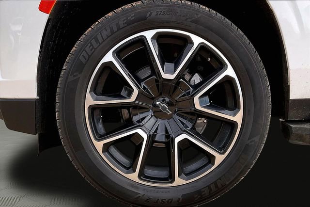 Used 2024 Chevrolet Suburban RST image 22