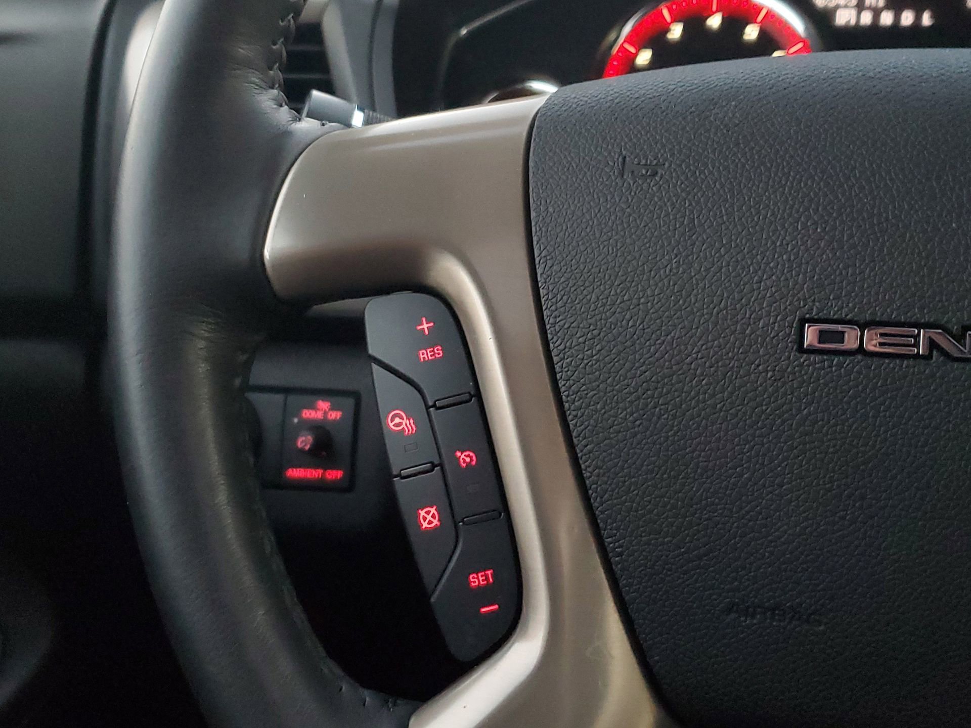 Used 2016 GMC Acadia Denali image 28
