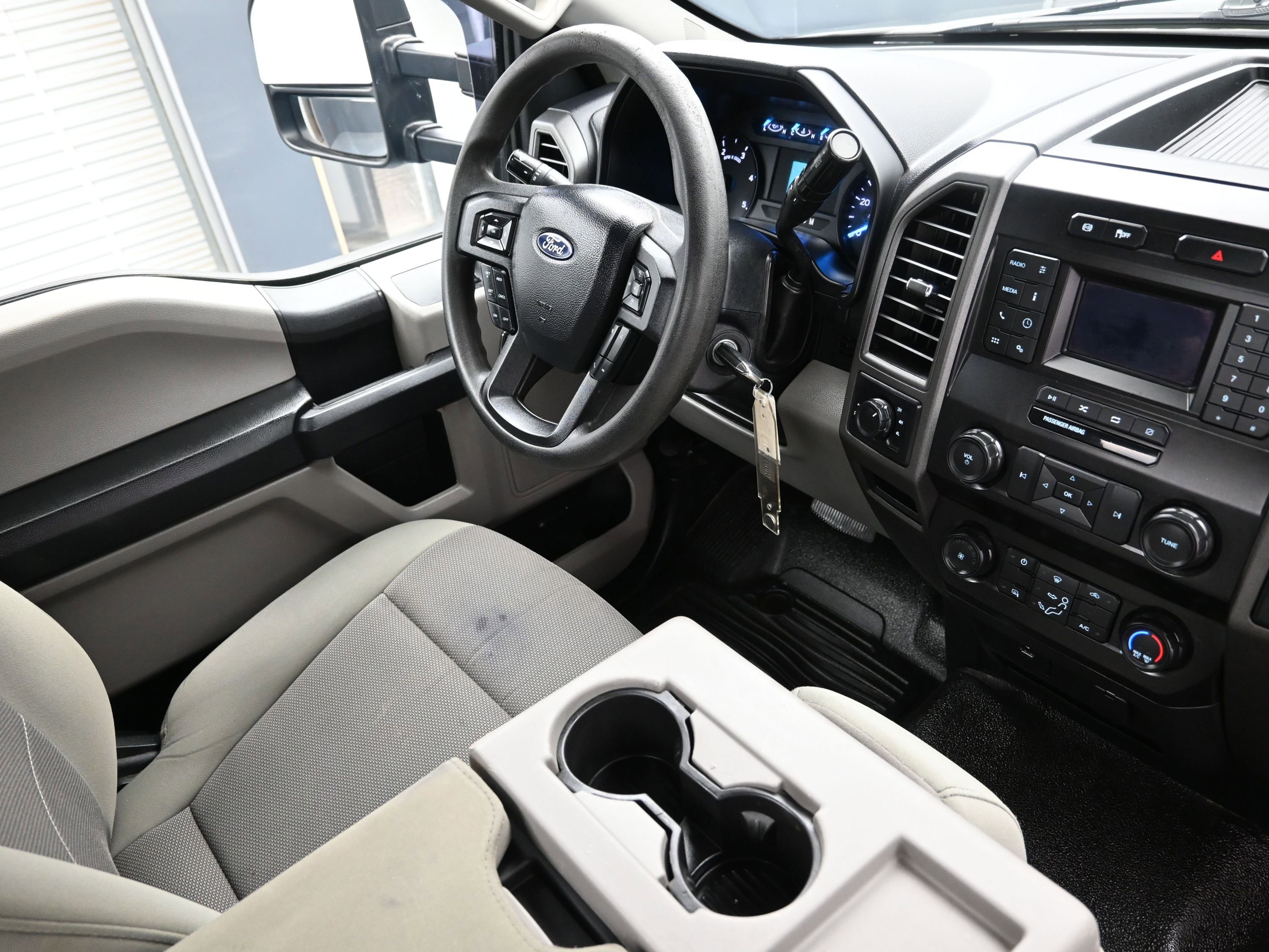 Used 2020 Ford F350 XL w/ STX Appearance Package AWD/4WD image 21