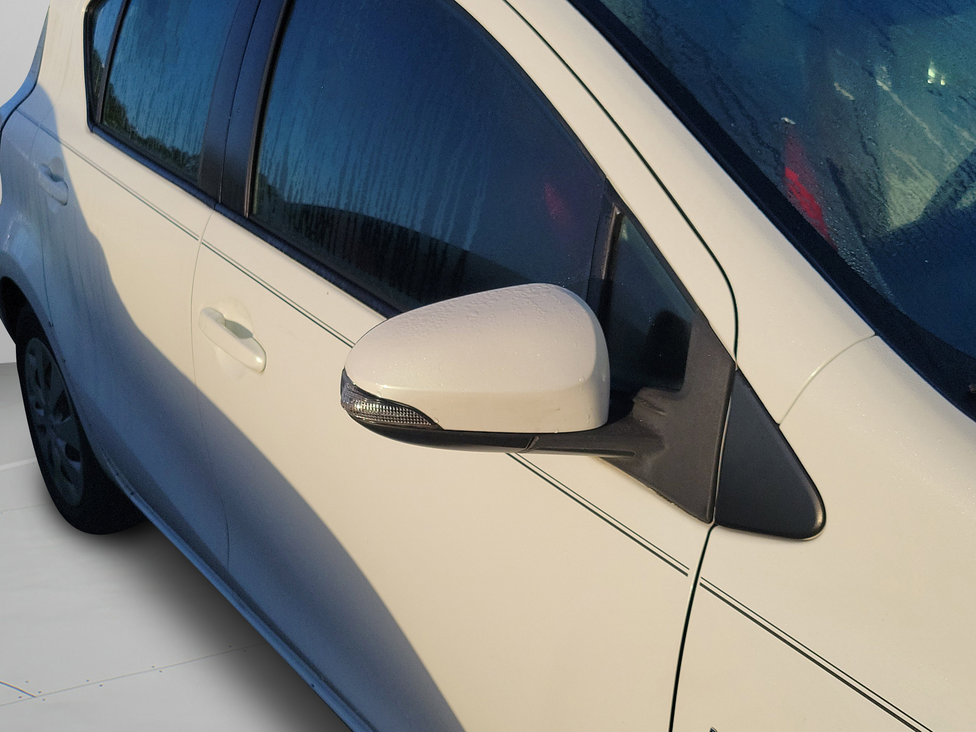 Used 2012 Toyota Prius C One image 15