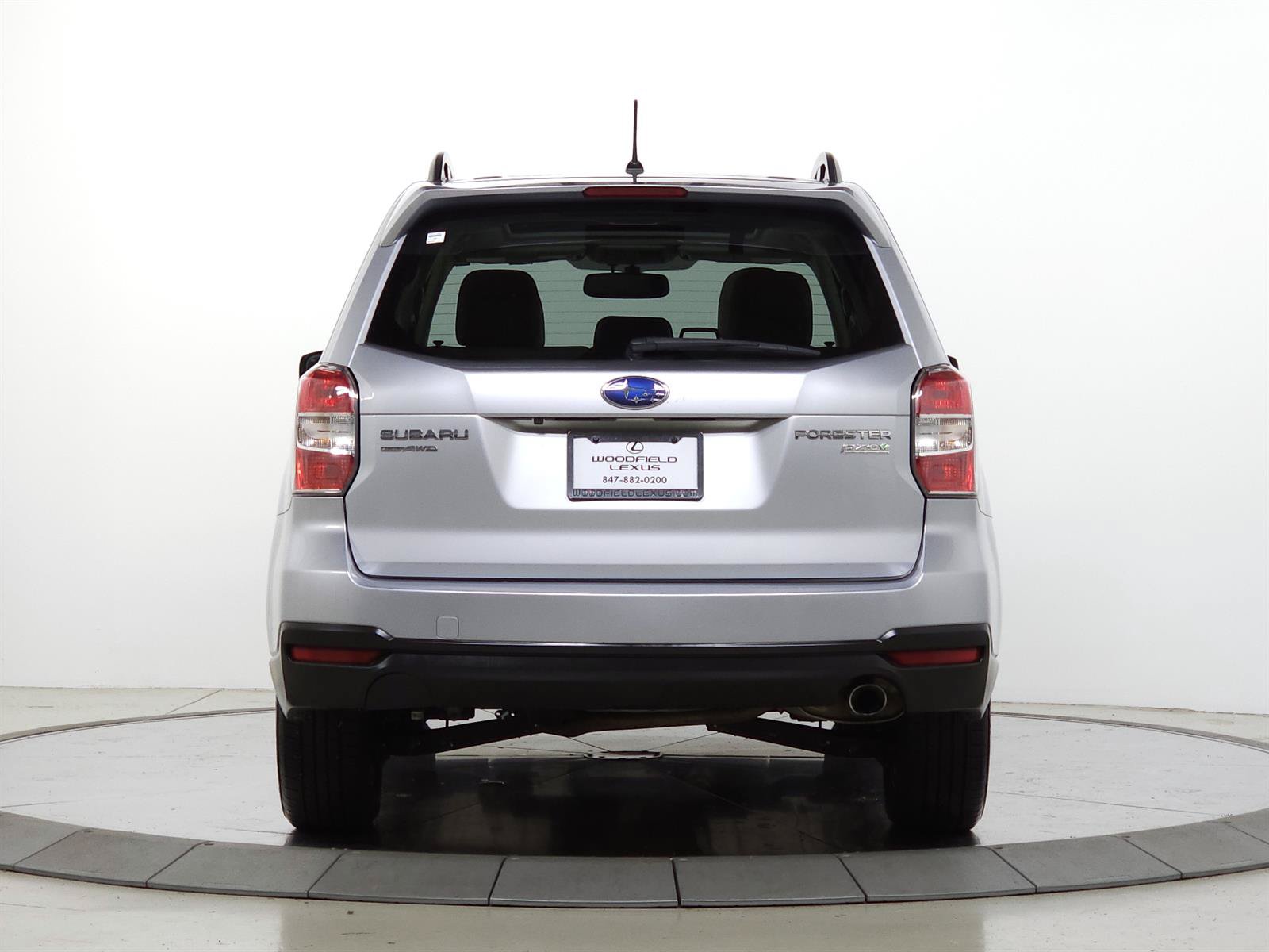 Used 2015 Subaru Forester 2.5i Limited AWD/4WD image 6