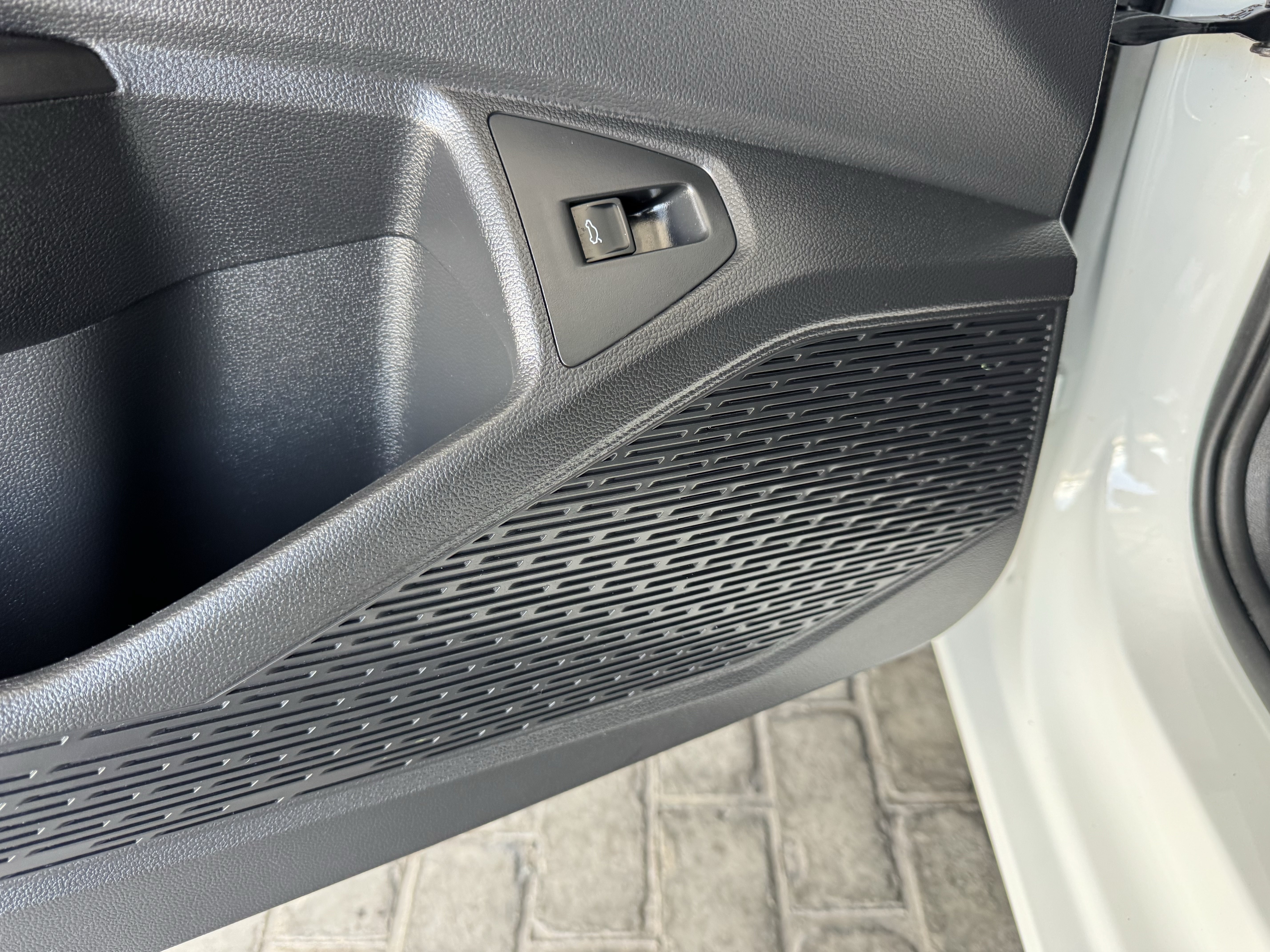 Used 2019 Volkswagen Jetta SEL FWD image 12