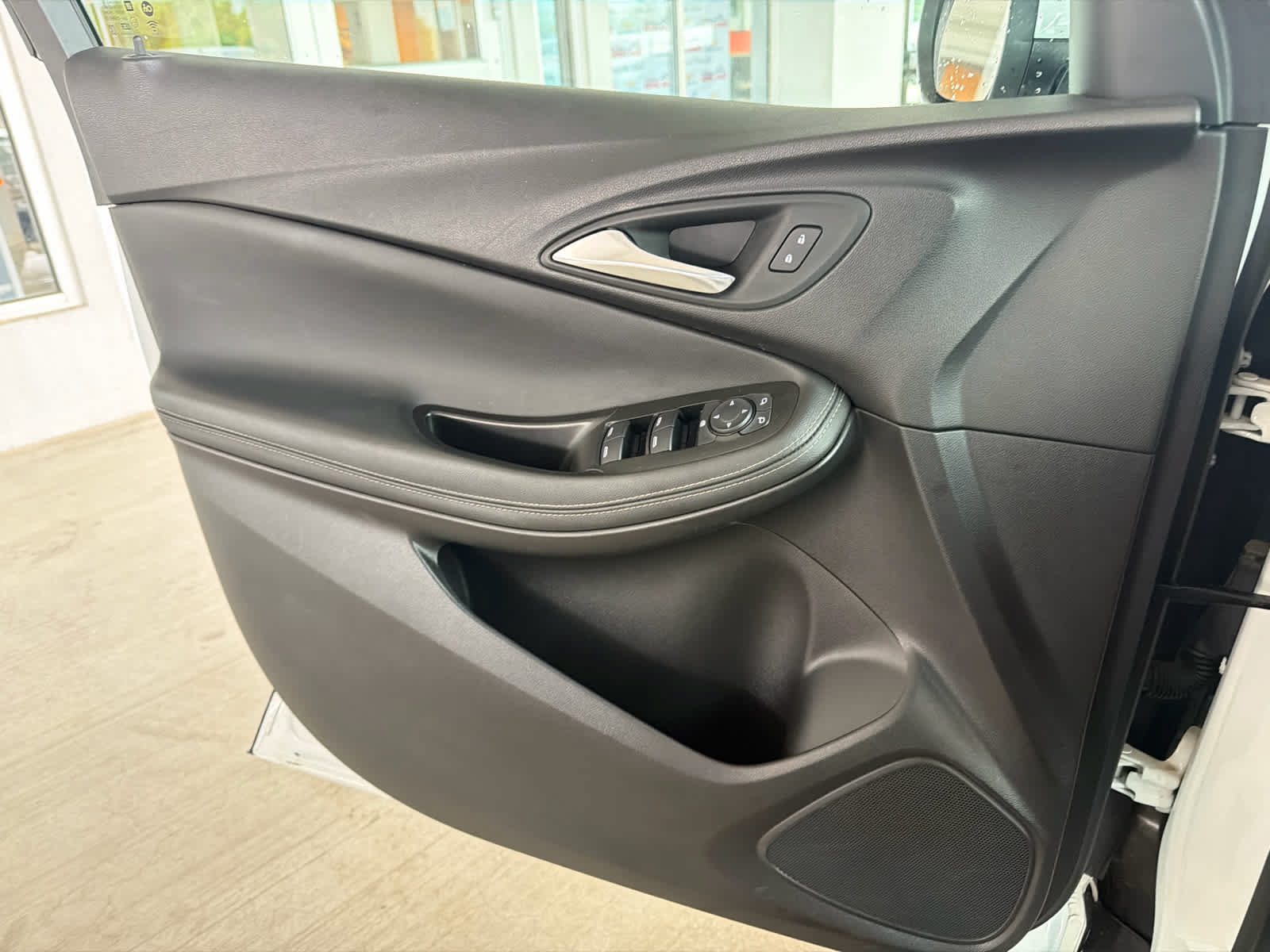 Used 2024 Buick Encore GX Sport Touring FWD image 24