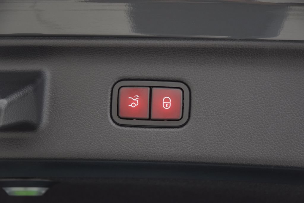 Used 2026 Mercedes-Benz S 580e 4MATIC Sedan image 30