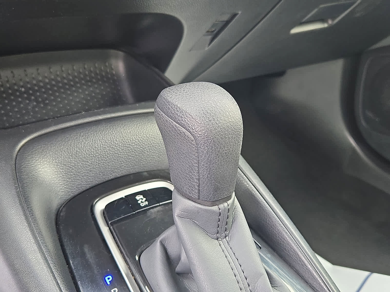 Used 2022 Toyota Corolla LE FWD image 18