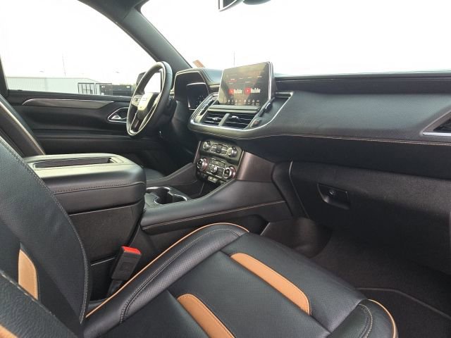 Used 2024 GMC Yukon AT4 w/ Technology Package image 25