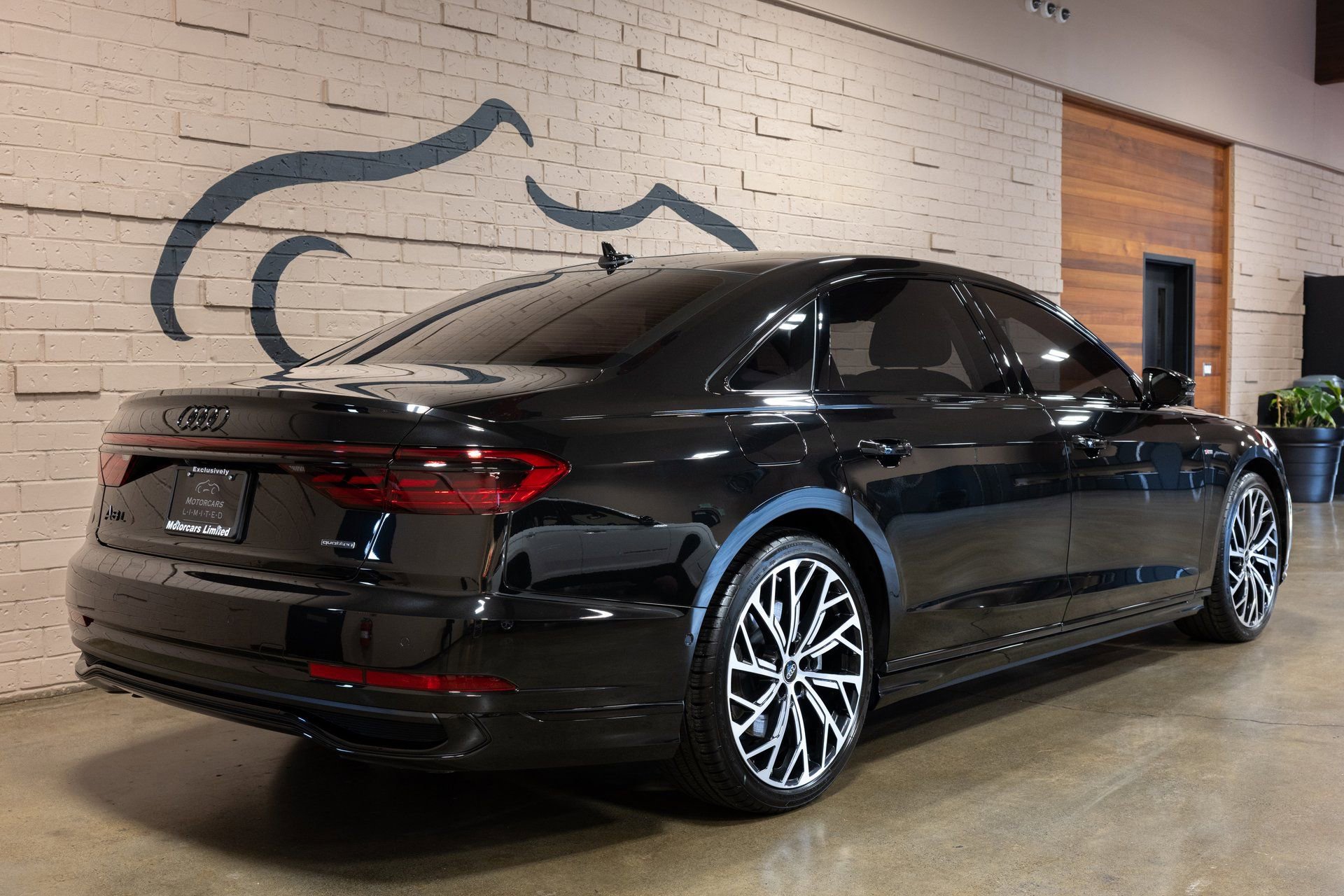 Used 2023 Audi A8 L 3.0T w/ Luxury Package image 4