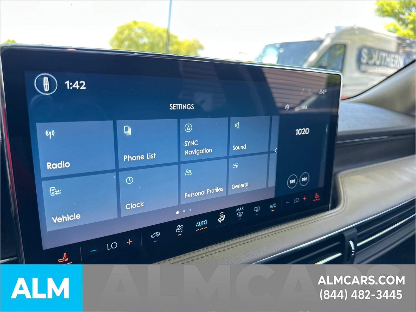 Used 2024 Lincoln Corsair Grand Touring AWD/4WD image 24