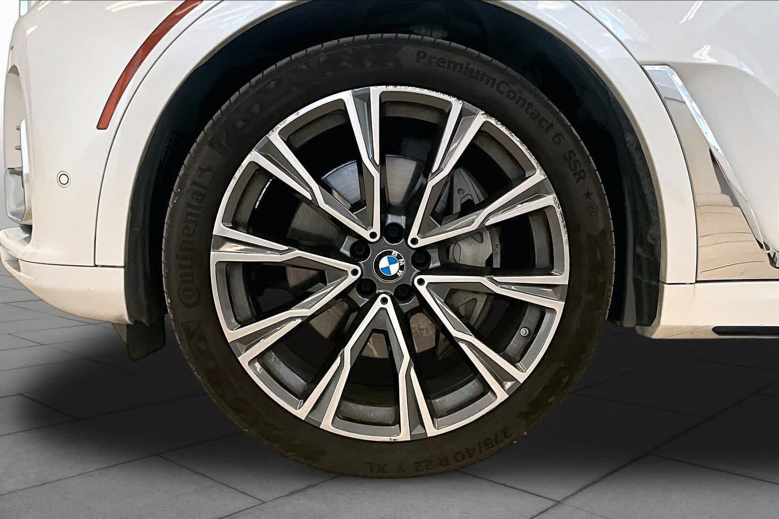 Used 2020 BMW X7 xDrive40i w/ Premium Package AWD/4WD image 10