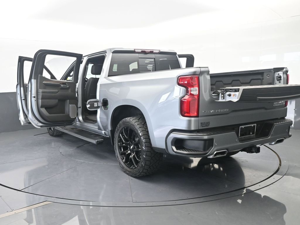 Used 2024 Chevrolet Silverado 1500 High Country w/ Technology Package image 96
