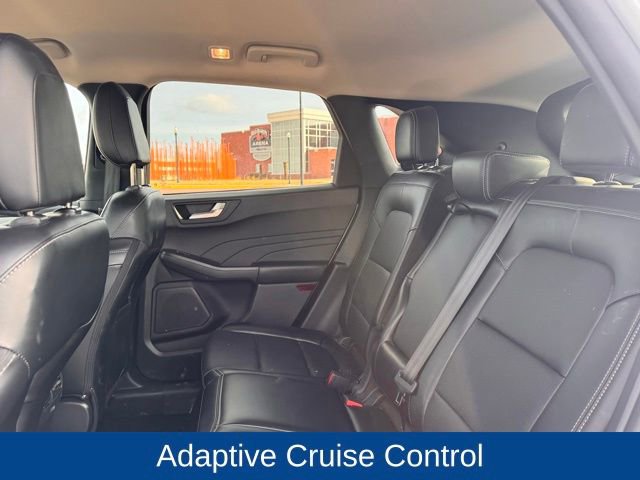 Used 2025 Ford Escape Platinum AWD/4WD image 31