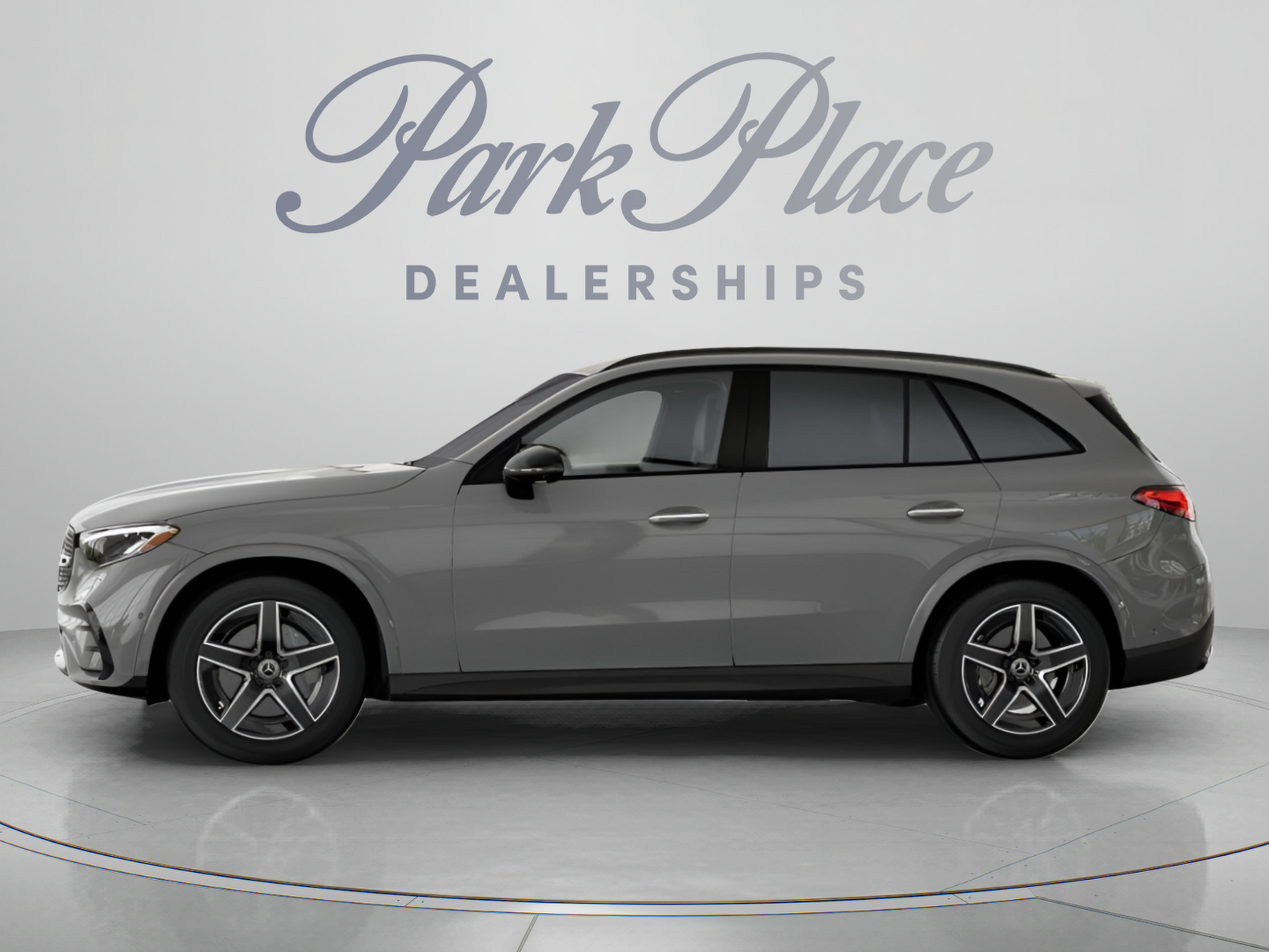 Used 2026 Mercedes-Benz GLC 300 image 5