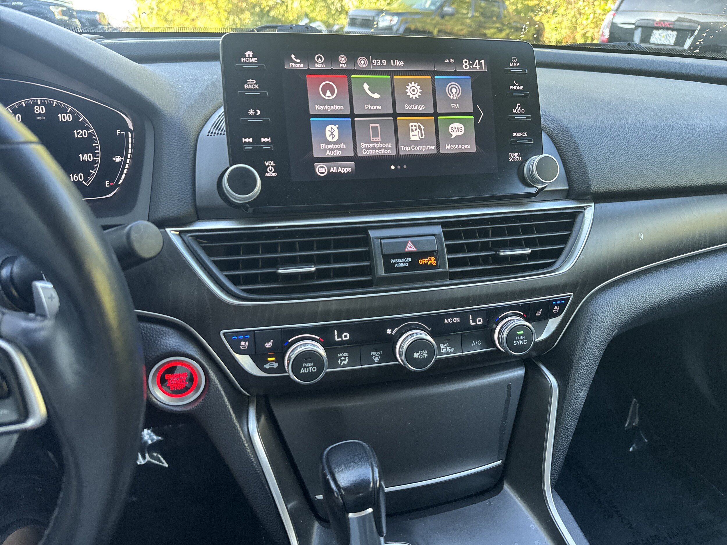 Used 2018 Honda Accord Touring image 18