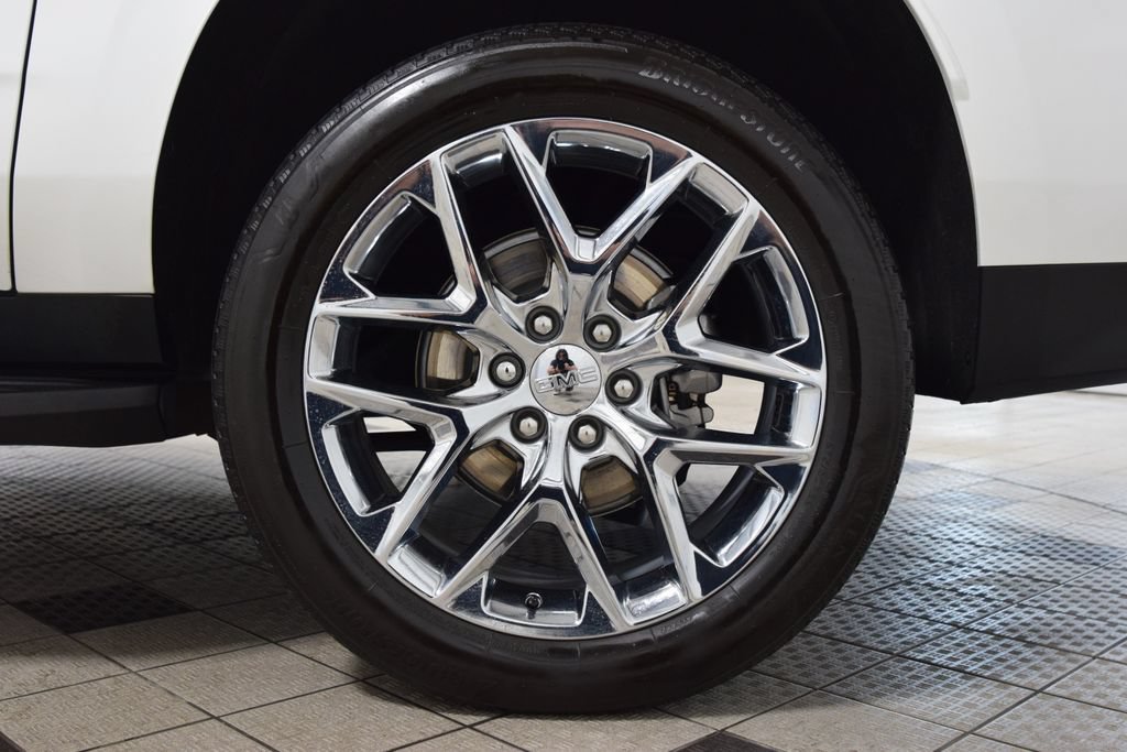 Used 2024 GMC Yukon XL Denali AWD/4WD image 29