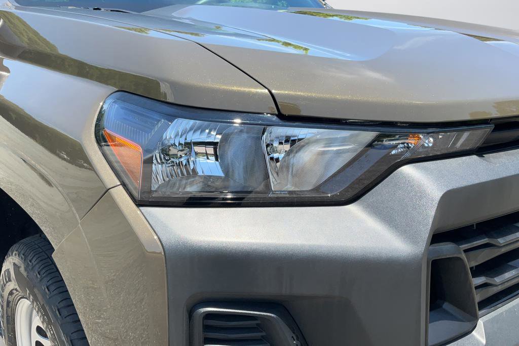 Used 2024 Chevrolet Colorado W/T RWD image 29
