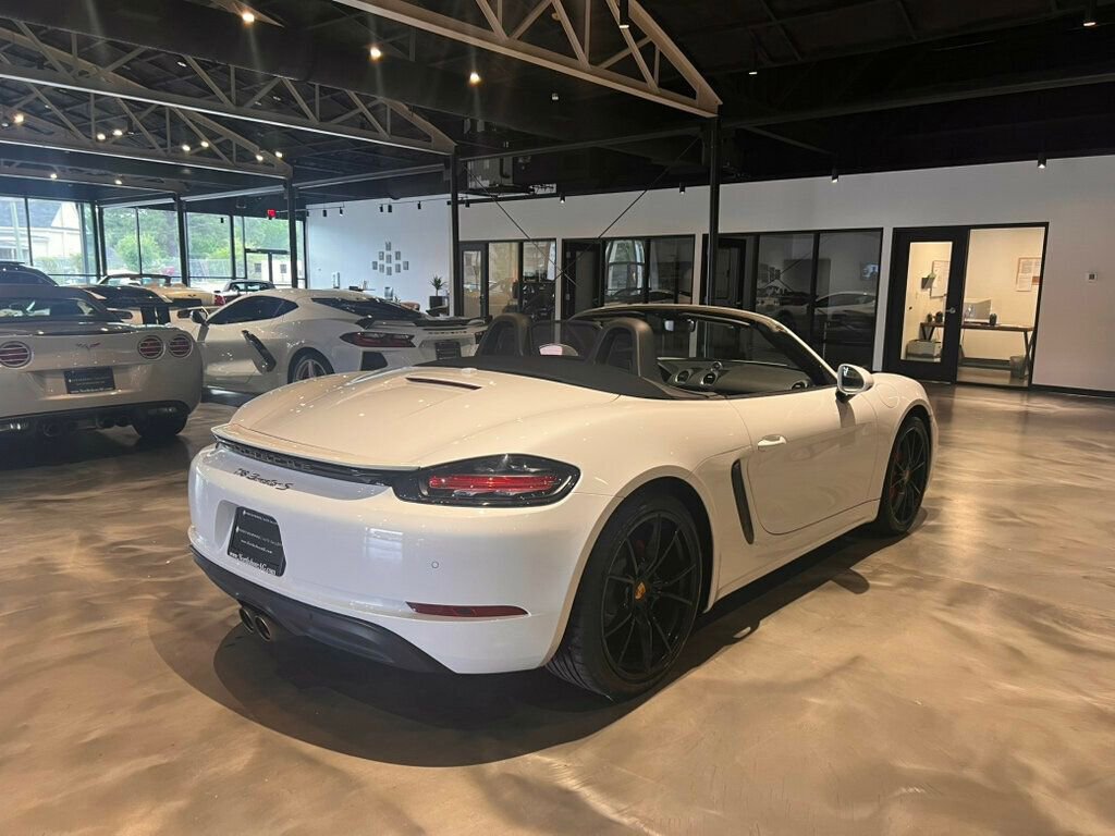 Used 2019 Porsche 718 Boxster RWD image 8