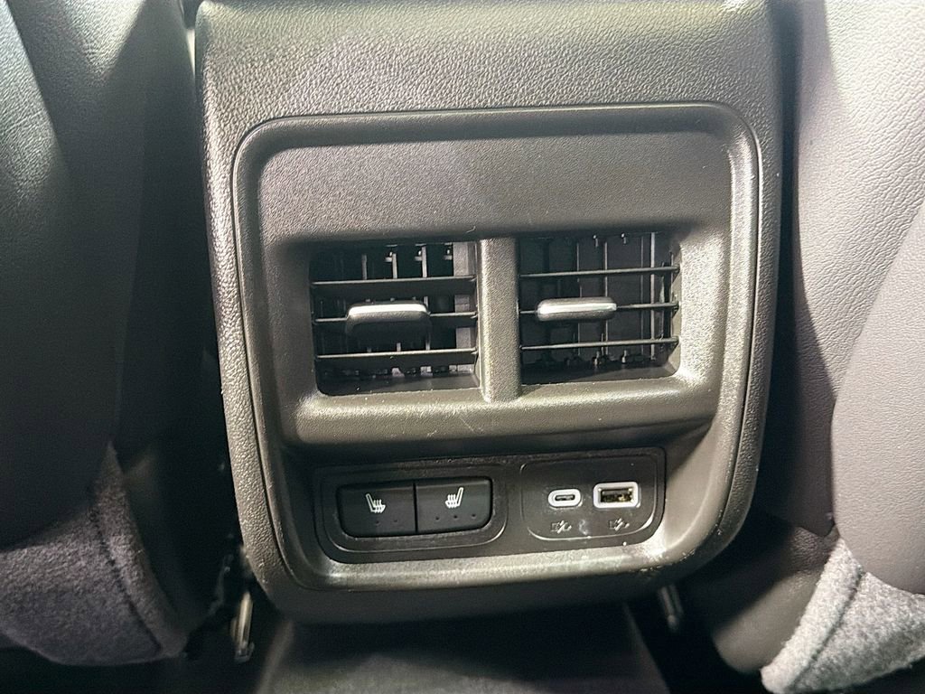 Used 2025 Cadillac XT4 Sport image 25