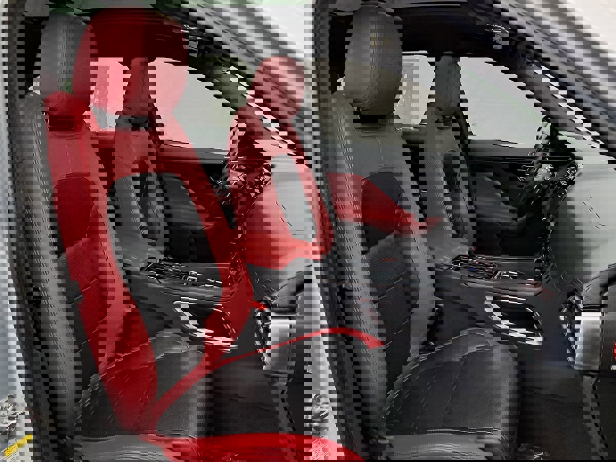 Used 2019 Jaguar F-PACE S image 3