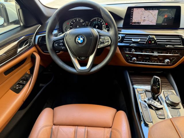 Used 2019 BMW 530e w/ Convenience Package RWD image 13