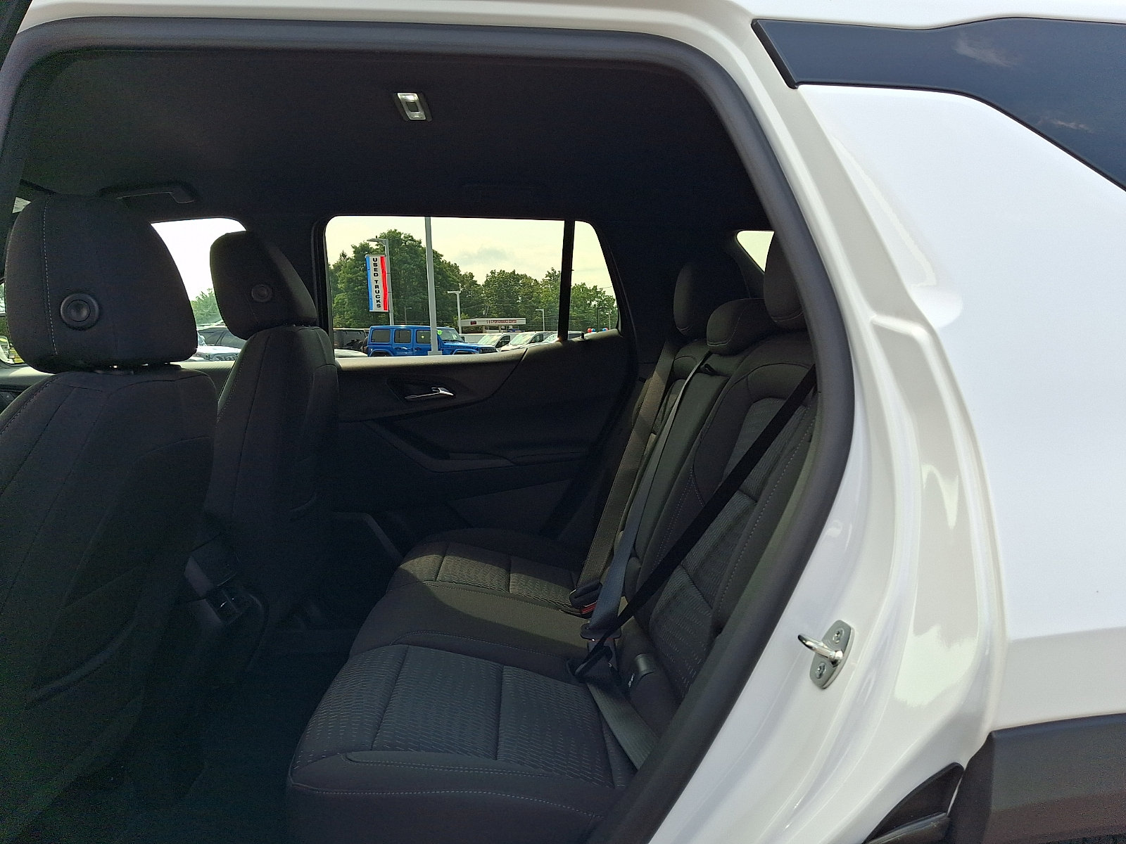 Certified 2026 Chevrolet Equinox LT AWD/4WD image 10