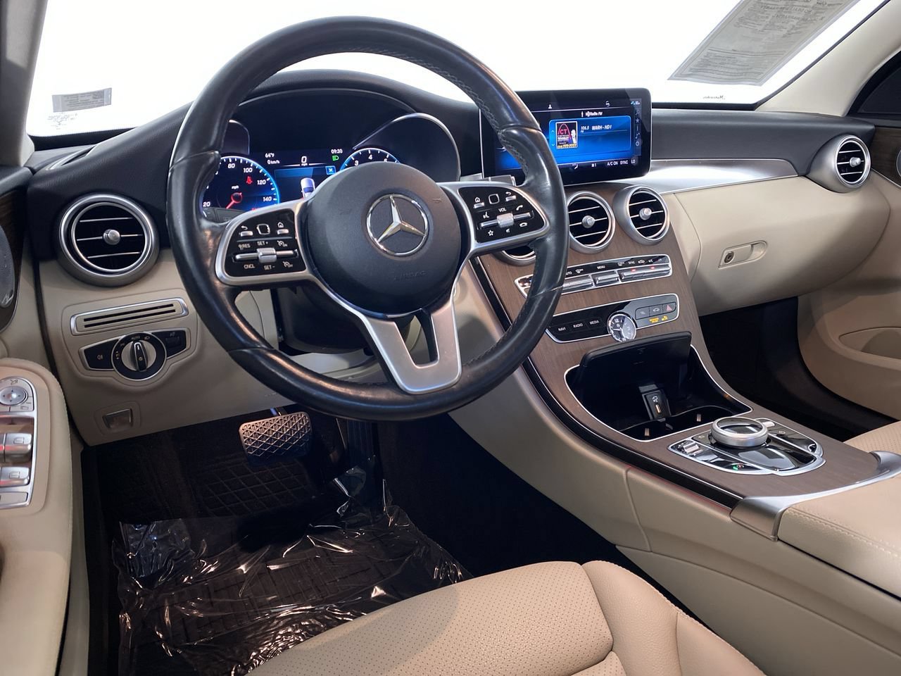 Used 2021 Mercedes-Benz C 300 4MATIC Sedan image 2