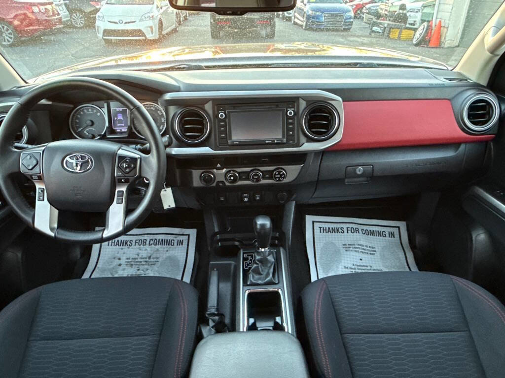 Used 2018 Toyota Tacoma SR5 image 17
