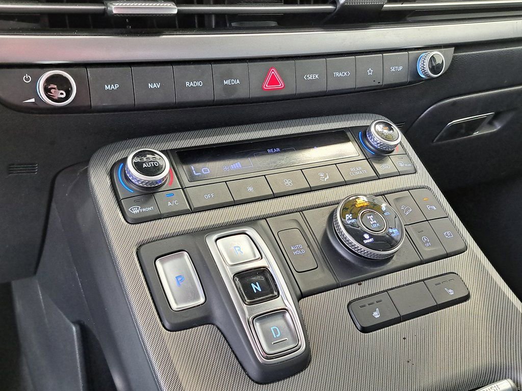 Used 2024 Hyundai Palisade SEL image 15