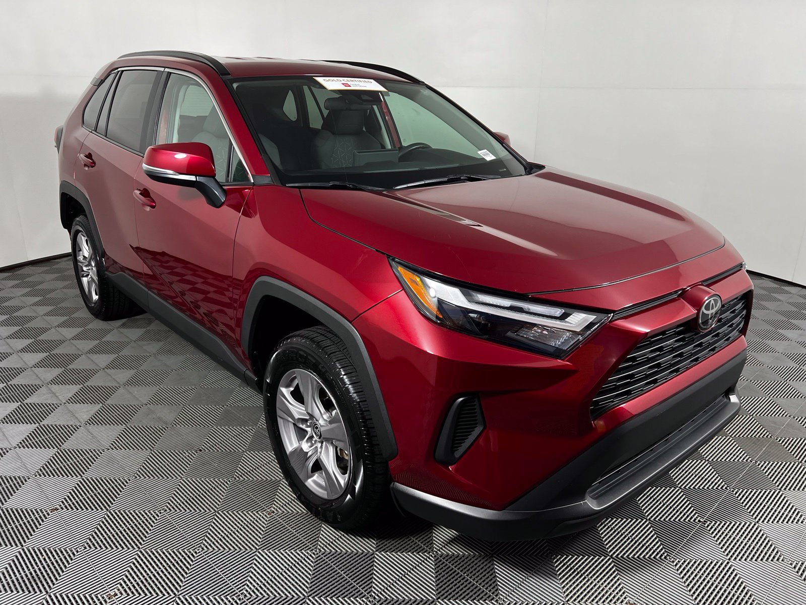 Certified 2025 Toyota RAV4 XLE AWD/4WD image 3
