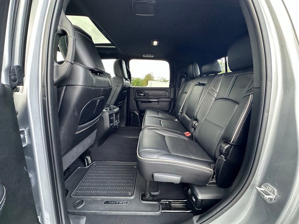 Used 2022 RAM 2500 Limited AWD/4WD image 7