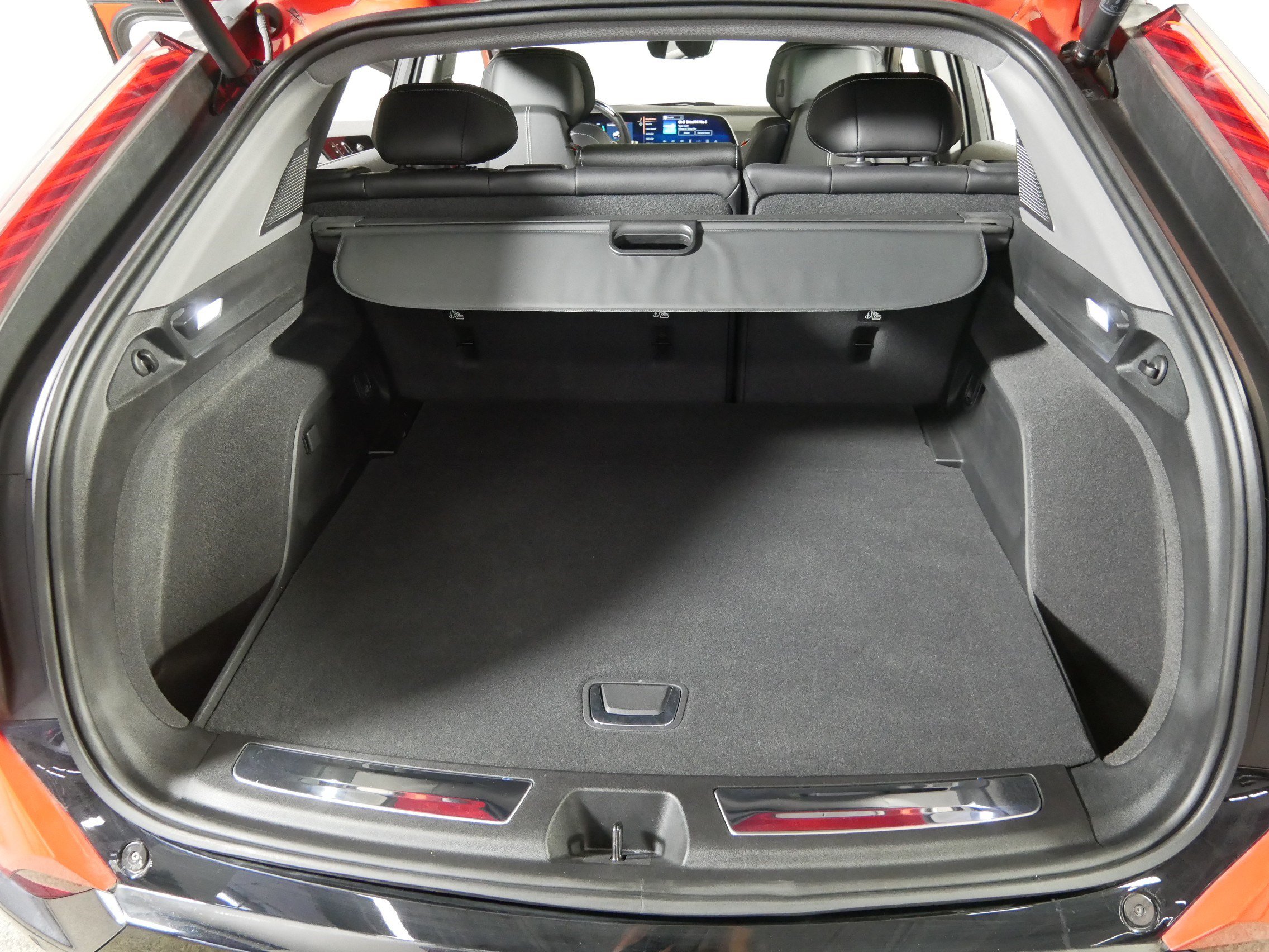 Used 2025 Cadillac Optiq Sport 2 AWD/4WD image 18