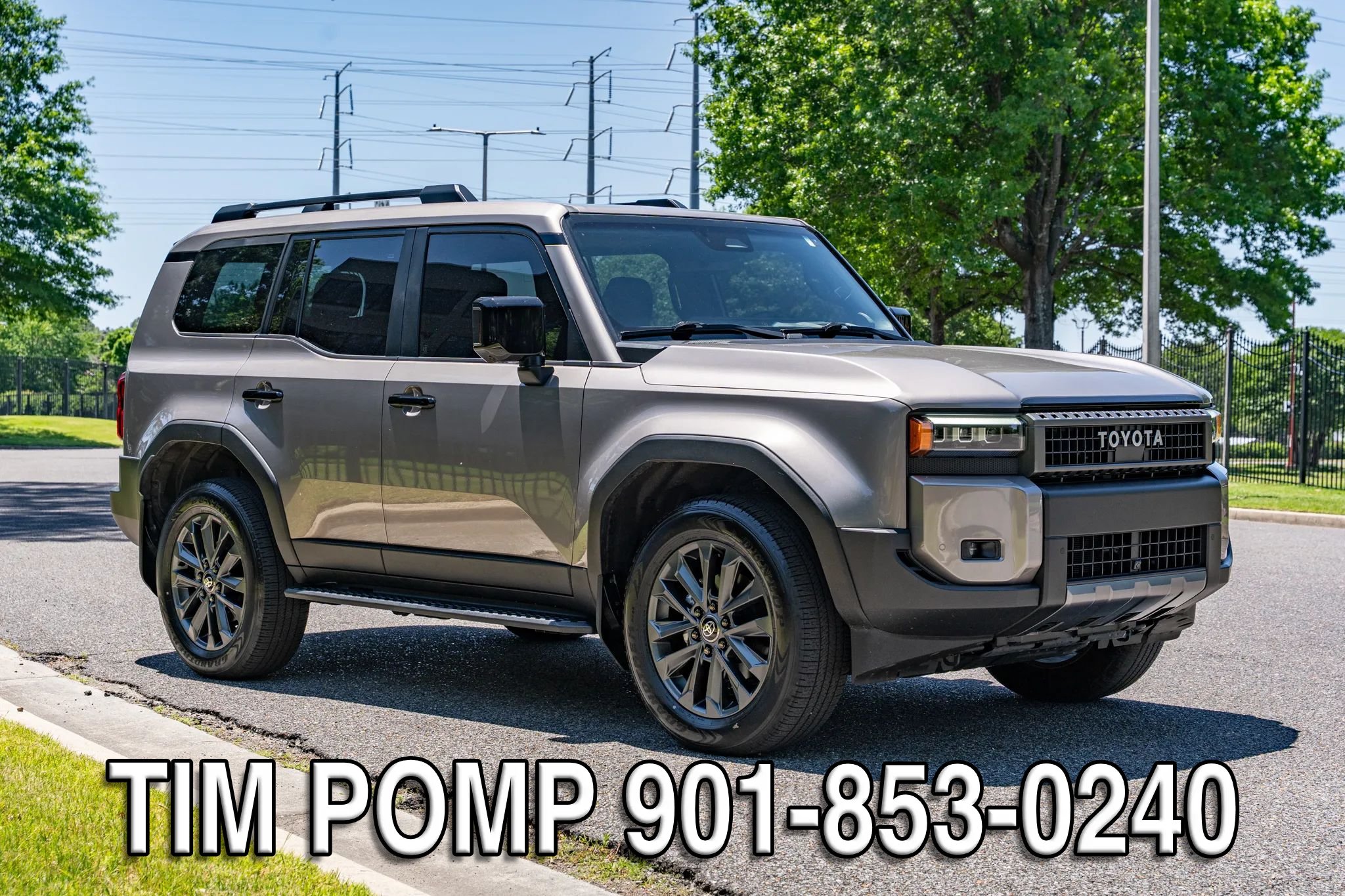 Used 2025 Toyota Land Cruiser w/ Premium Package AWD/4WD image 4