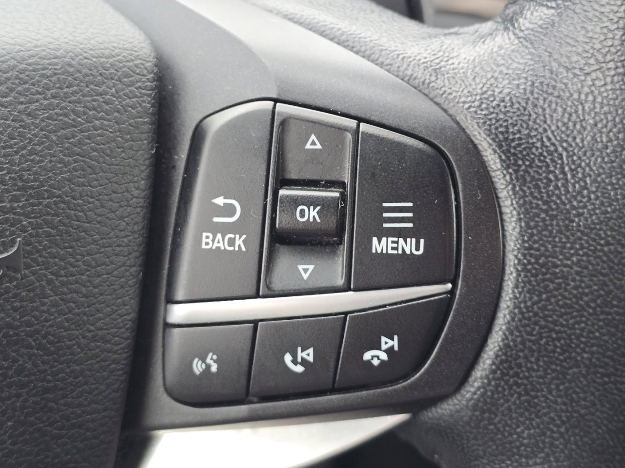 Used 2020 Ford Explorer Limited image 36