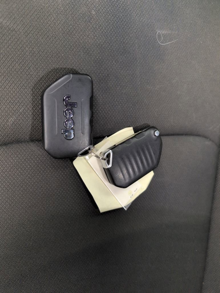 Used 2023 Jeep Wrangler Willys image 41