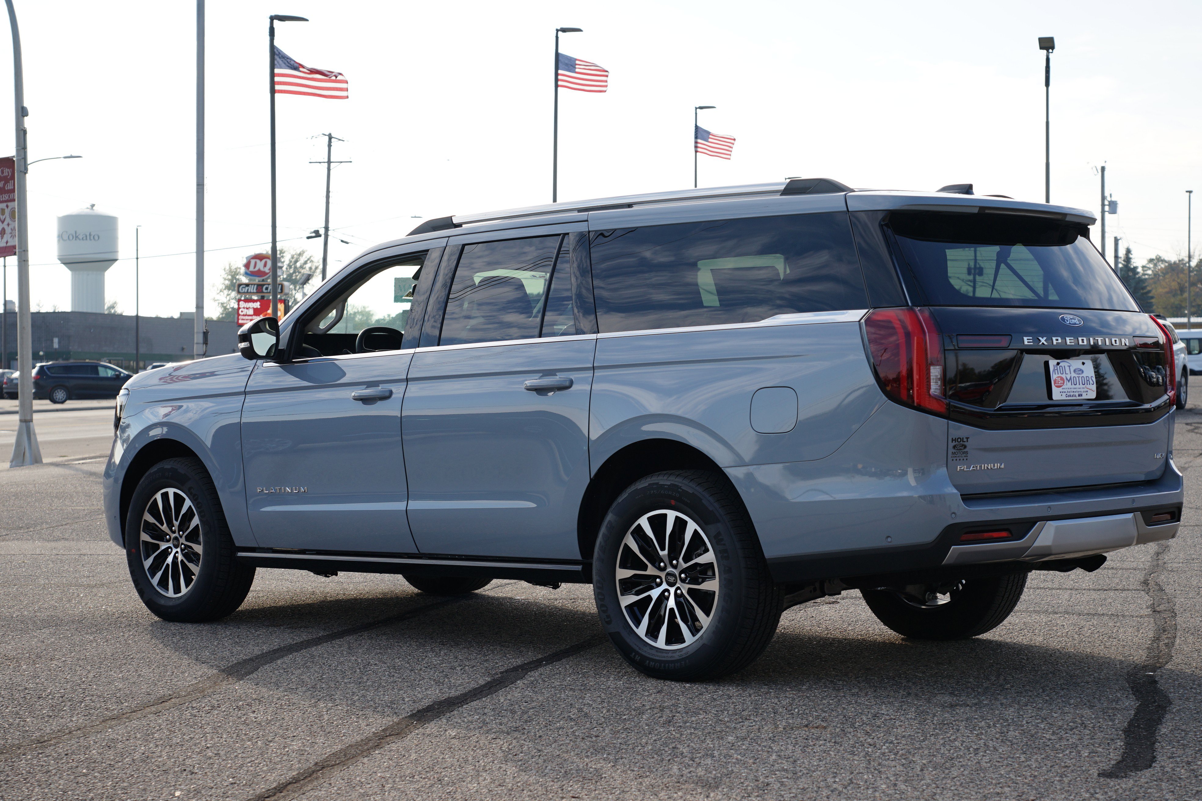 New 2025 Ford Expedition Max Platinum image 5