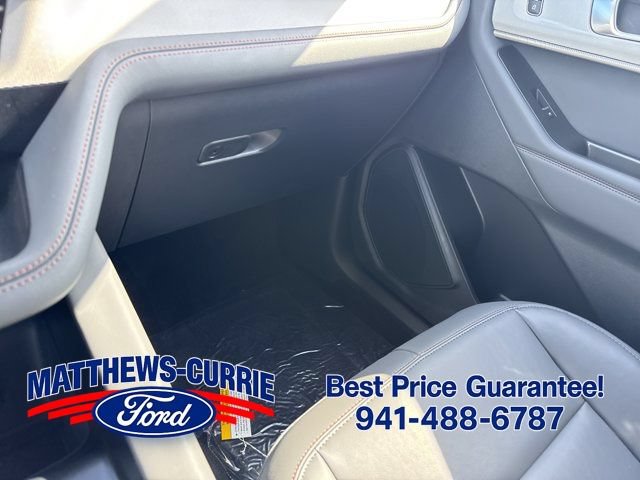 New 2026 Ford Explorer Active w/ Active Comfort Package AWD/4WD image 26