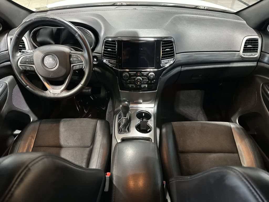 Used 2019 Jeep Grand Cherokee Altitude AWD/4WD image 26