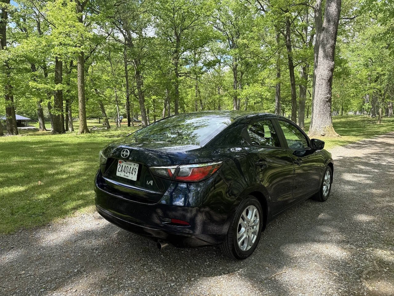 Used 2016 Scion iA FWD image 9