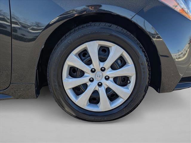 Used 2022 Toyota Corolla LE image 22