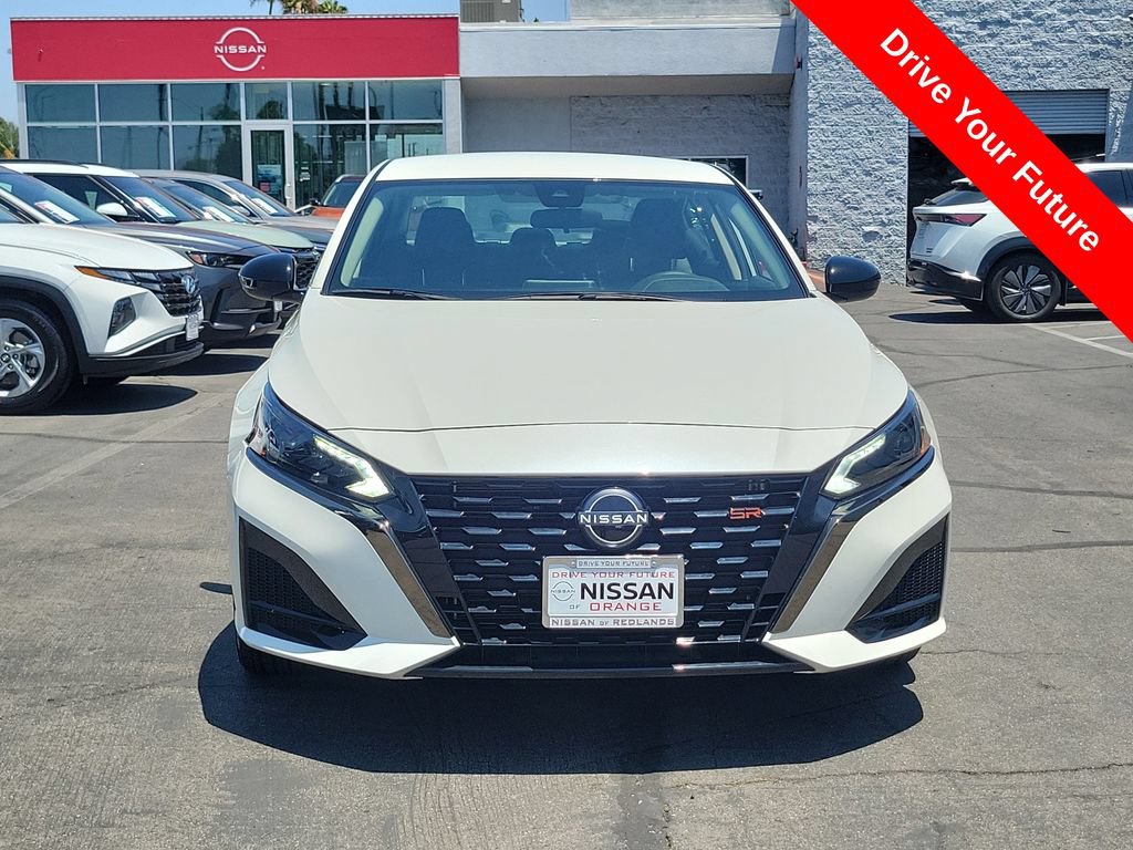 Used 2025 Nissan Altima 2.5 SR AWD/4WD image 30