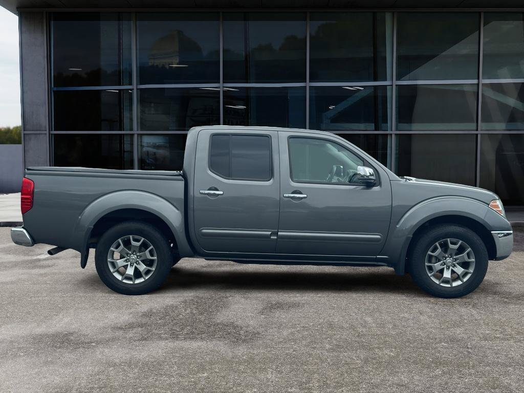 Used 2019 Nissan Frontier SL RWD image 1