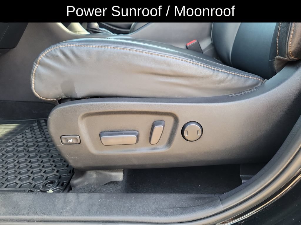 Used 2019 Toyota Highlander XLE AWD/4WD image 7