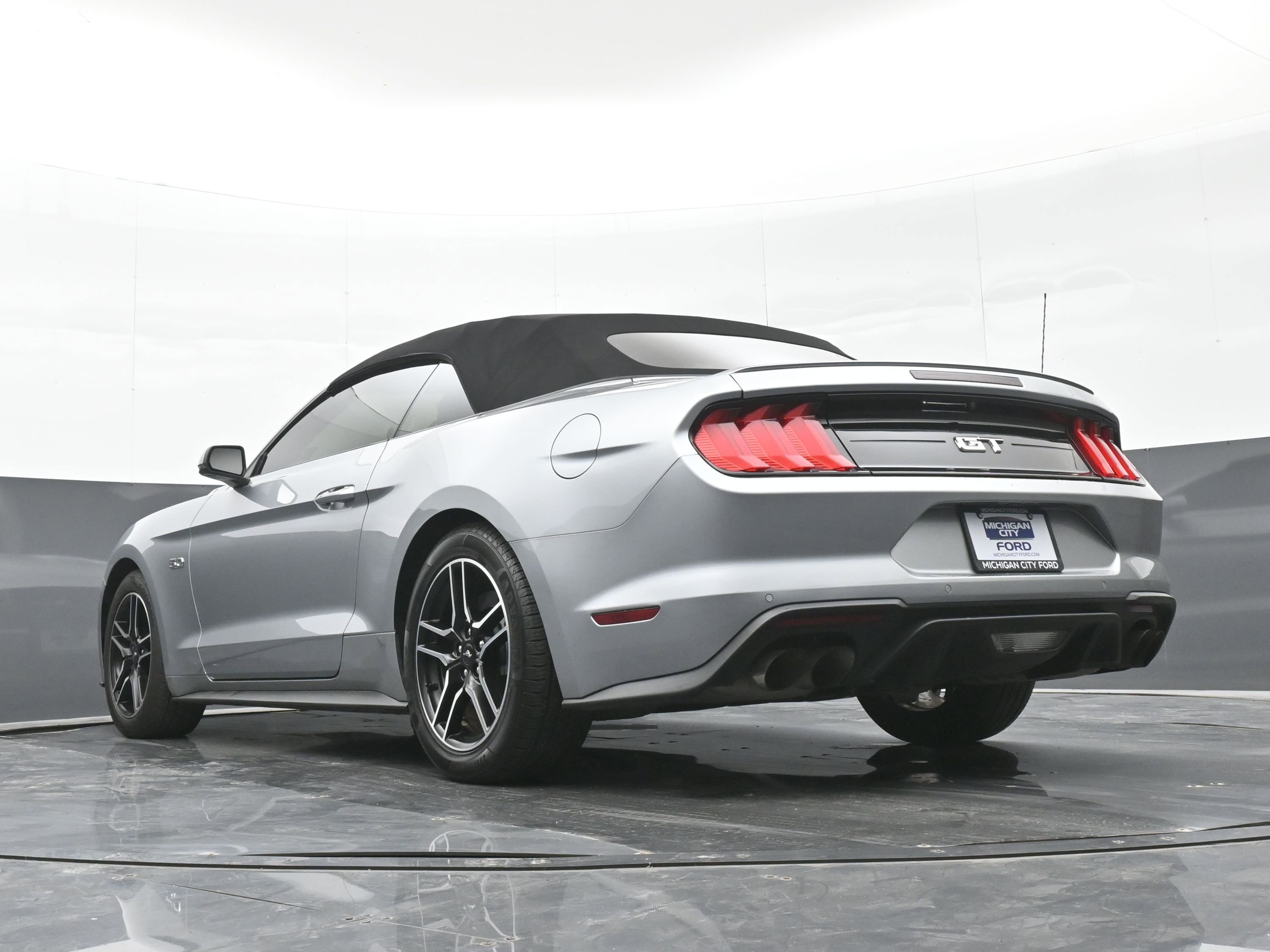 Used 2022 Ford Mustang GT Premium w/ Equipment Group 401A RWD image 33