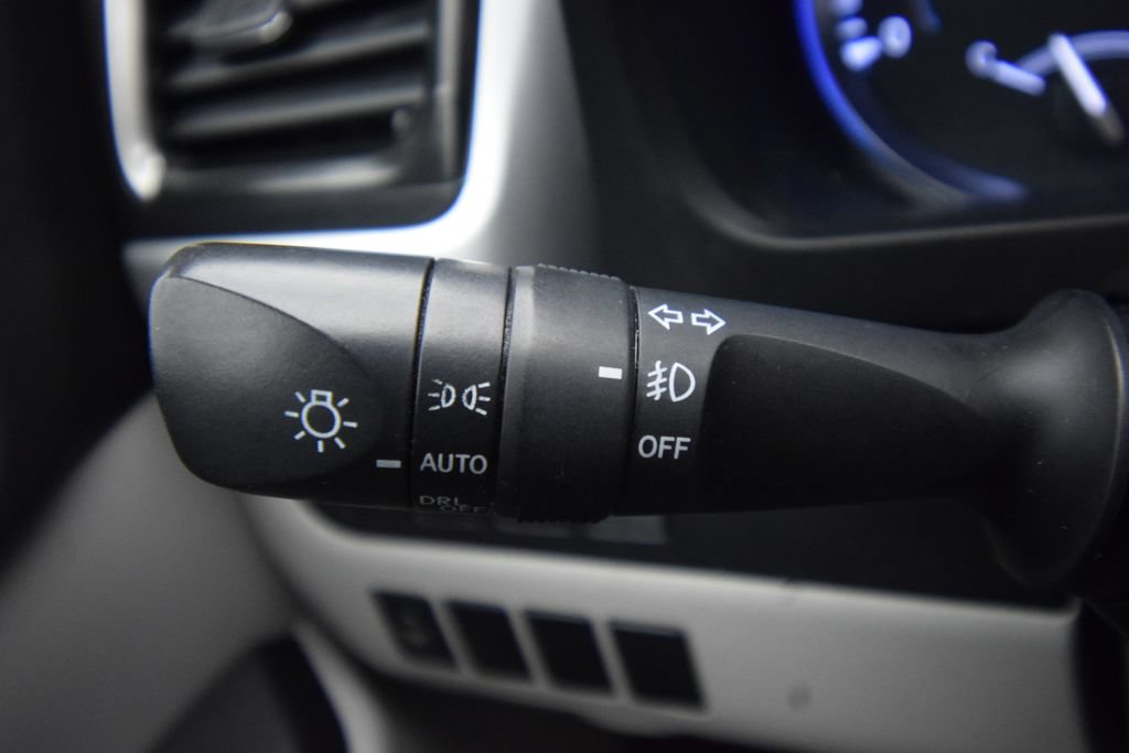 Used 2015 Toyota Highlander XLE AWD/4WD image 39