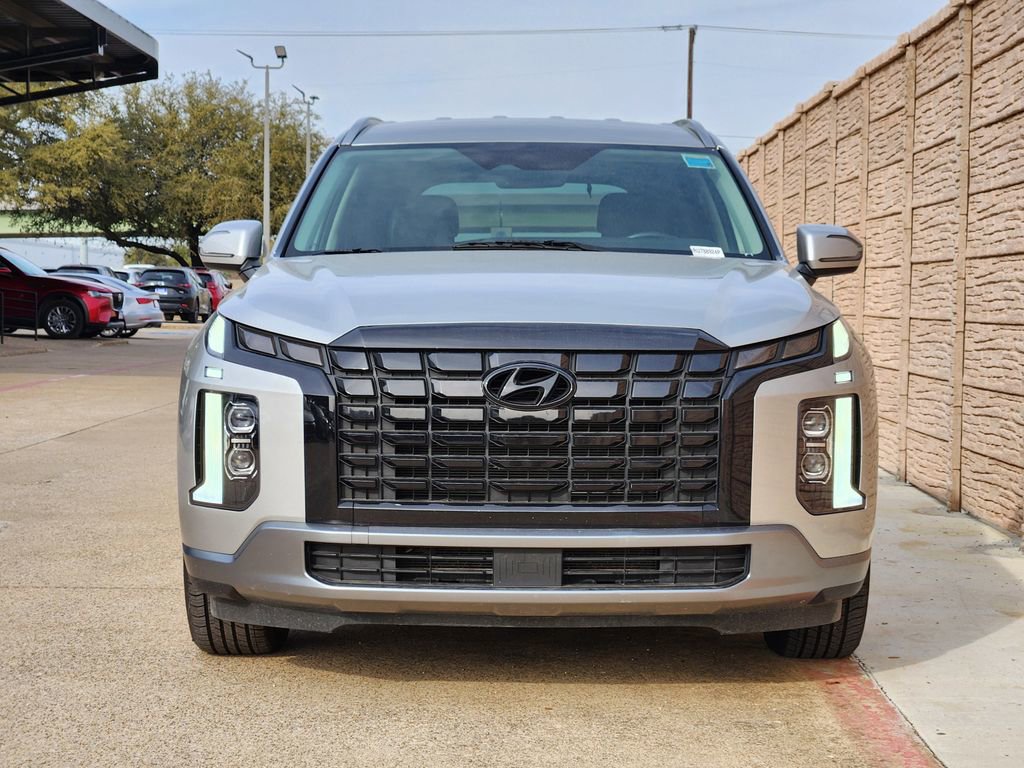 Used 2024 Hyundai Palisade SEL image 2
