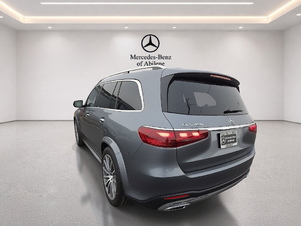 Used 2025 Mercedes-Benz GLS 450 4MATIC image 5