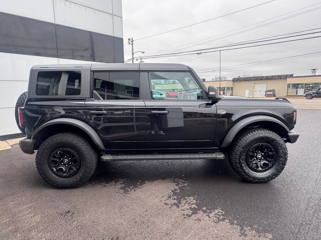 Used 2024 Ford Bronco Wildtrak image 8